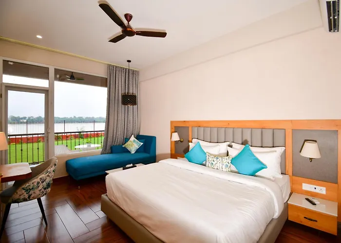Hotel Aviral Ganga